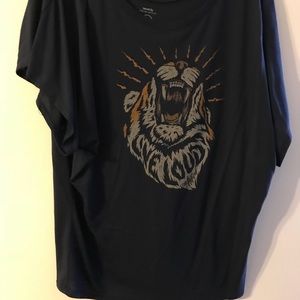 Seventy XXL Navy Tee NWOT